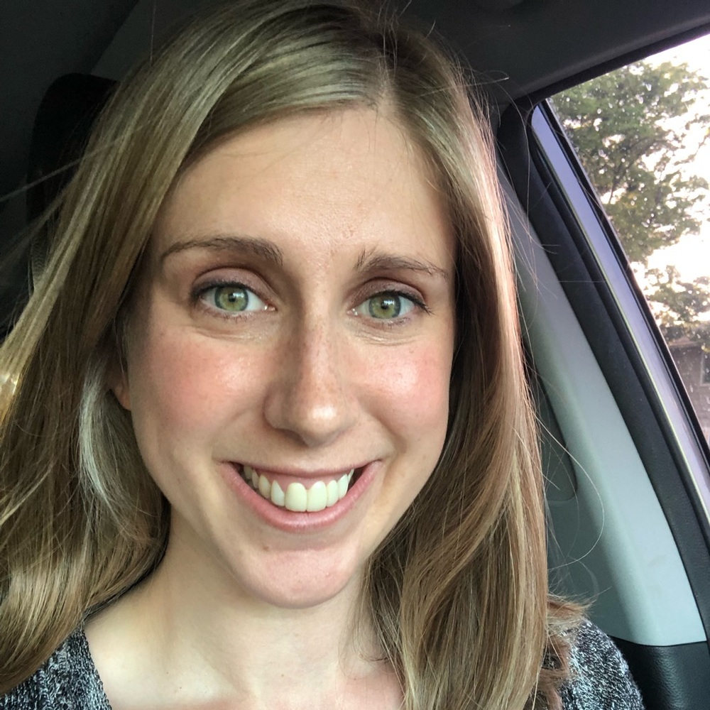 Meet your Posher, Lindsey!